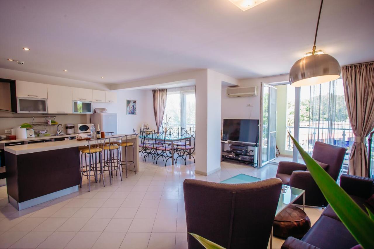 Mng Holiday Yassen Apartments Napospart Kültér fotó