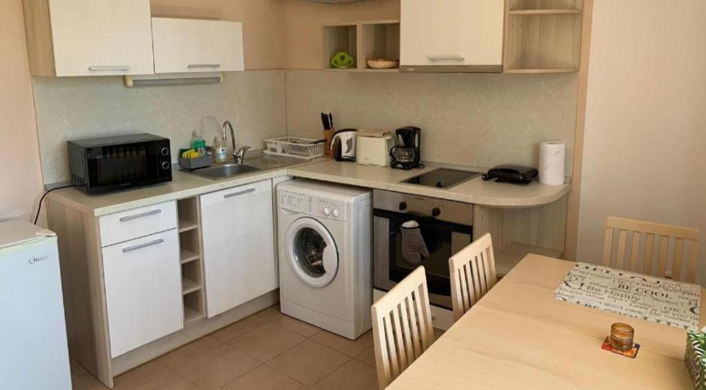 Mng Holiday Yassen Apartments Napospart Kültér fotó