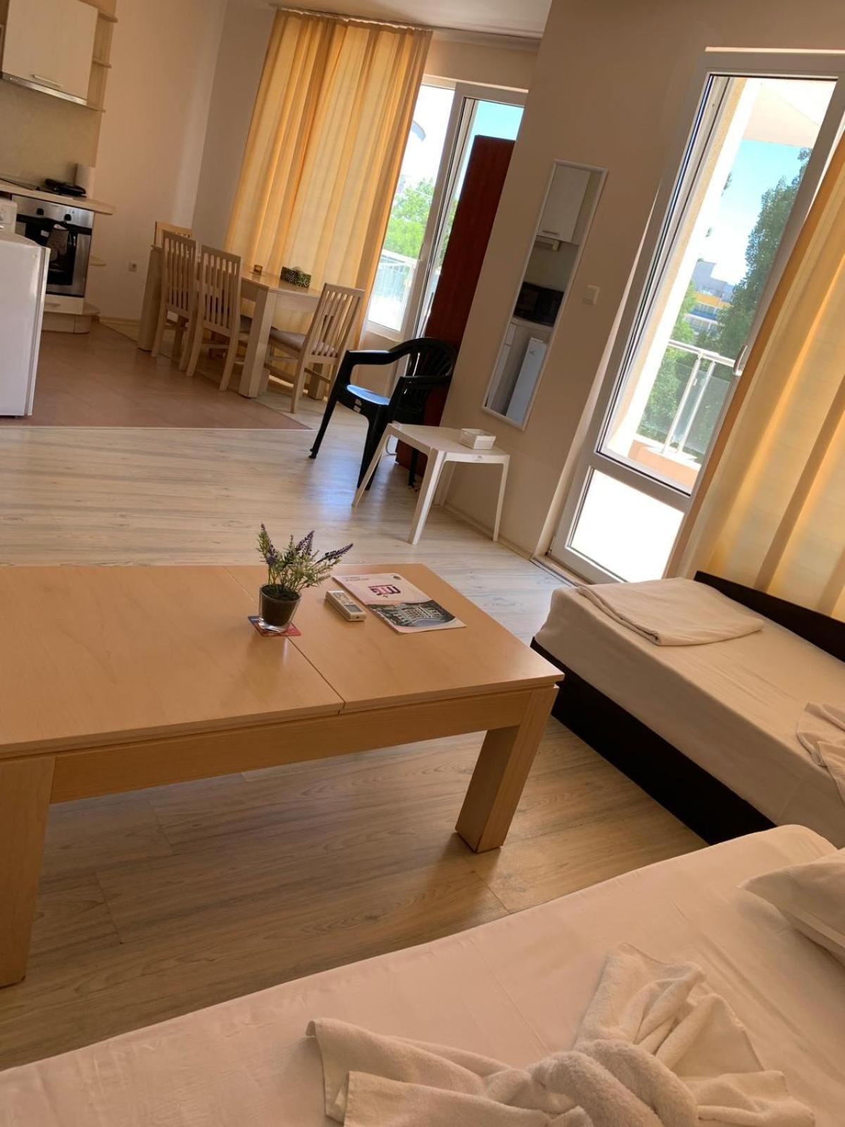 Mng Holiday Yassen Apartments Napospart Kültér fotó