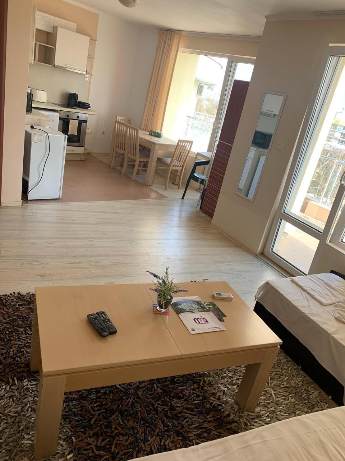 Mng Holiday Yassen Apartments Napospart Kültér fotó